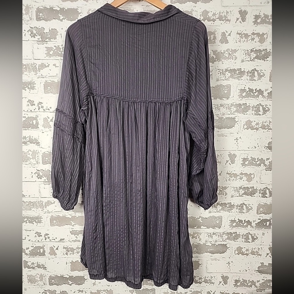 NWOT Carly Jean Los Angeles Navy Sheith Raw Hem Long Sleeve Midi Dress - Picture 14 of 16